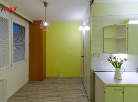 petrohradska-04-kuchyn.jpg | Pronájem bytu, 2+1, 66 m²