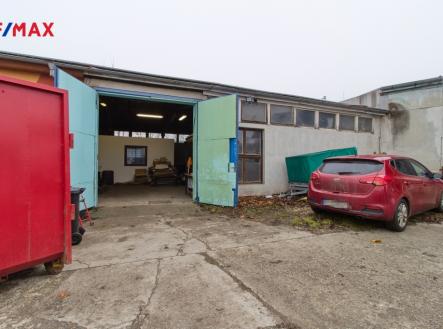 hala-04-venku.jpg | Pronájem - výrobní prostor, 170 m²