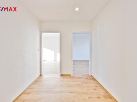 dsc-1.jpg | Pronájem bytu, 2+1, 52 m²