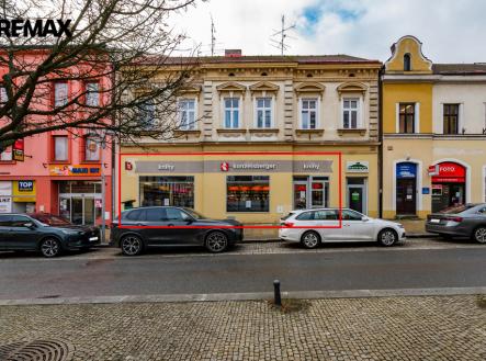 dsc-1budova-se-zakresem.jpg | Pronájem - obchodní prostor, 232 m²
