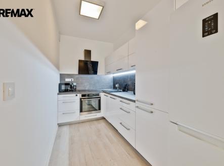 dsc-2.jpg | Pronájem bytu, 2+kk, 97 m²