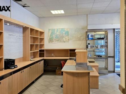 Místnost 1 | Prodej - obchodní prostor, 98 m²