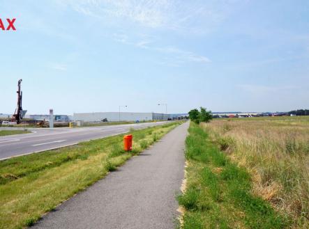 Pozemek 11.328 m2 - přilehlá komunikace | Prodej - pozemek pro komerční výstavbu, 11 328 m²