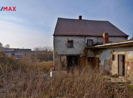 Pohled na dům ze zahrady | Prodej - dům/vila, 150 m²