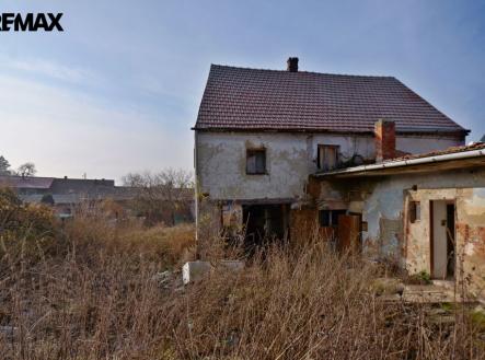 Pohled na dům ze zahrady | Prodej - dům/vila, 150 m²