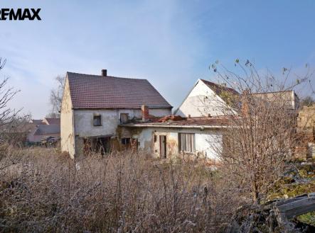 Pohled na dům ze zahrady | Prodej - dům/vila, 150 m²