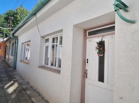 1. dům | Prodej - dům/vila, 81 m²