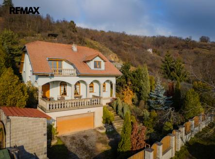 dji-20251119131349-0327-d.jpg | Prodej - dům/vila, 252 m²