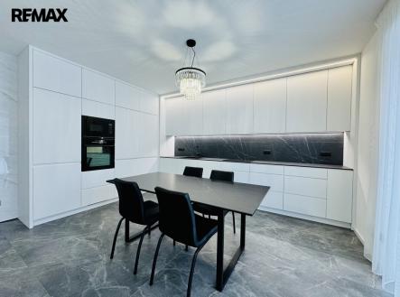 img-e7170.jpg | Pronájem bytu, 3+kk, 250 m²