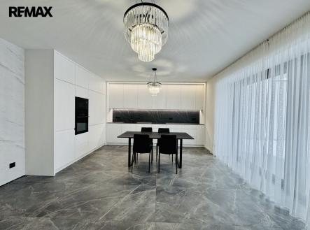 img-e7164.jpg | Pronájem bytu, 3+kk, 250 m²