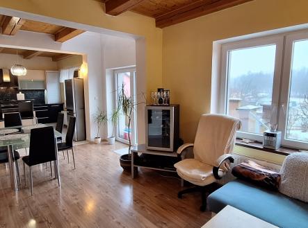 Obývací pokoj s kuchyní | Prodej - dům/vila, 137 m²