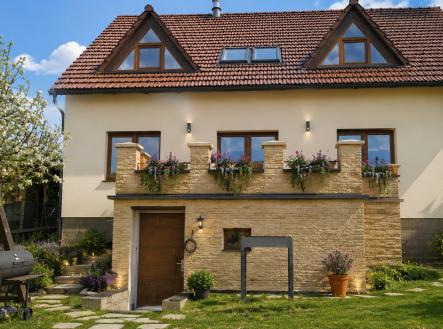 Vizualizace - pohled na dům ze zahrady | Prodej - dům/vila, 137 m²
