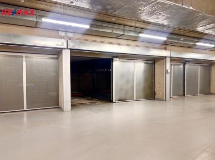 img-8243.jpg | Pronájem - malý objekt/garáž