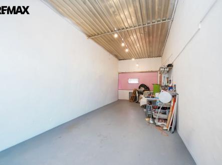 interiér haly | Prodej - výrobní prostor, 2 749 m²