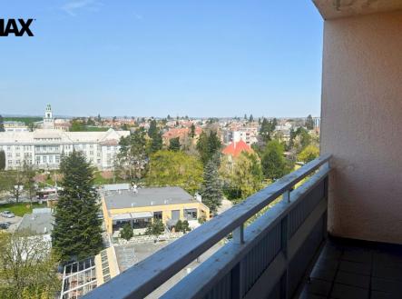 Výhled z lodžie u obývacího pokoje | Prodej bytu, 3+1, 78 m²