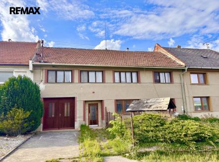 Přední pohled z ulice 2 | Prodej - dům/vila, 150 m²