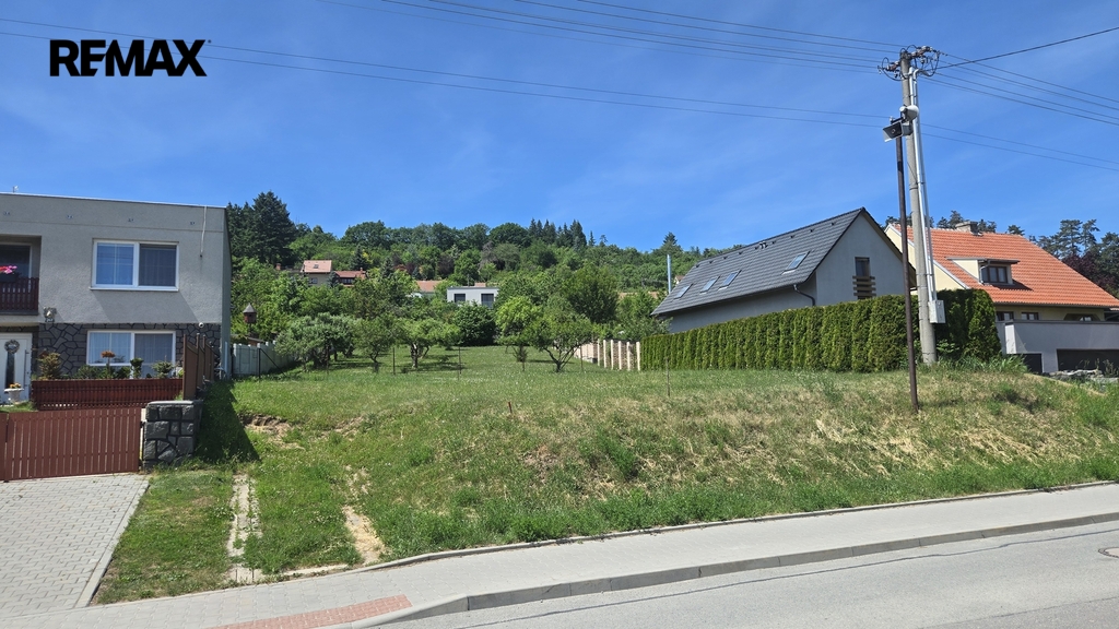 Pozemek 1.368 m2 určený k výstavbě RD