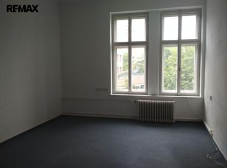 img-20200709-165451.jpg | Pronájem - kanceláře, 30 m²