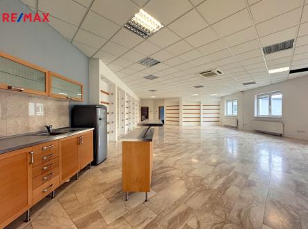 img-4600-1.jpg | Pronájem - obchodní prostor, 276 m²