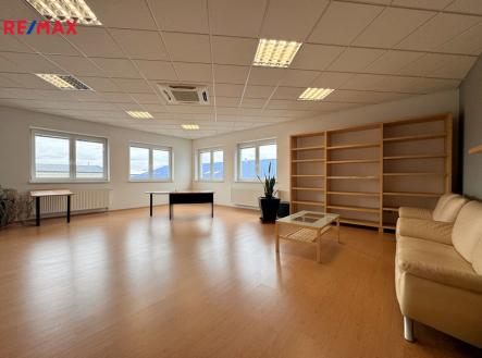 img-4611-1.jpg | Pronájem - obchodní prostor, 276 m²