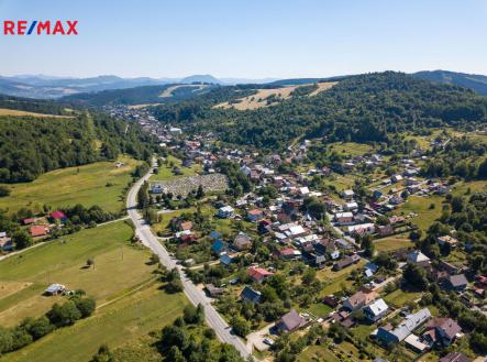 Pohled na obec z dronu | Prodej - chata/rekreační objekt, 54 m²