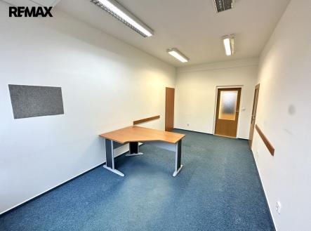 img-4515.jpeg | Pronájem - kanceláře, 21 m²