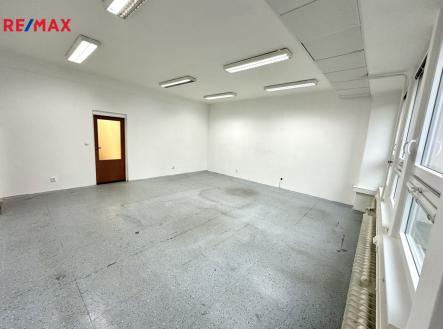 img-4510.jpeg | Pronájem - kanceláře, 45 m²