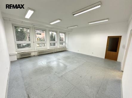 img-4509.jpeg | Pronájem - kanceláře, 45 m²