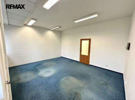 img-4520.jpeg | Pronájem - kanceláře, 28 m²