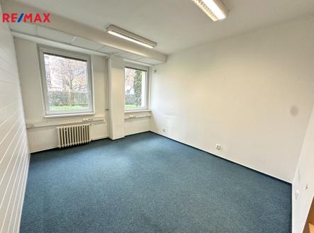 img-4512.jpeg | Pronájem - kanceláře, 19 m²