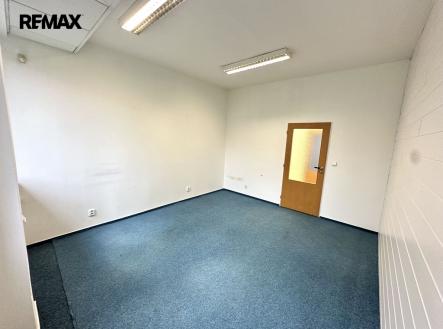 img-4513.jpeg | Pronájem - kanceláře, 19 m²