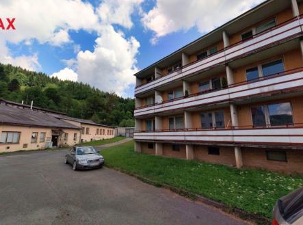 1-1.jpg | Prodej - nájemní dům, 1 300 m²