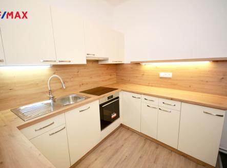 Kuchyně | Pronájem bytu, 3+1, 85 m²