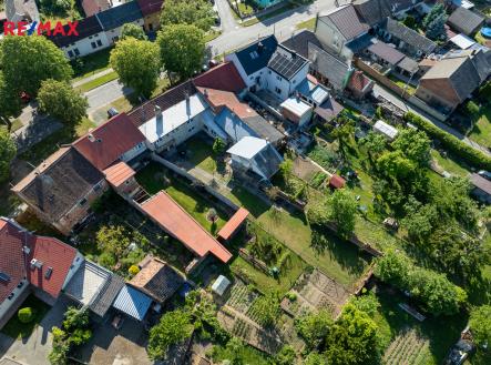 lobodice-1.jpg | Prodej - dům/vila, 300 m²