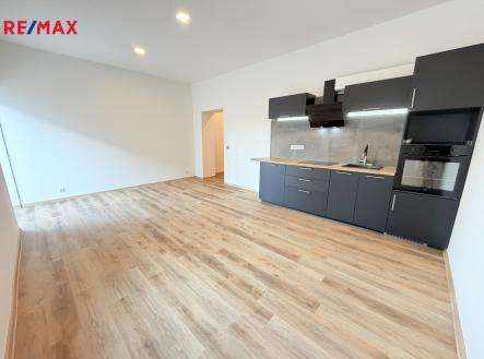 img-5767.jpeg | Prodej bytu, 2+kk, 99 m²