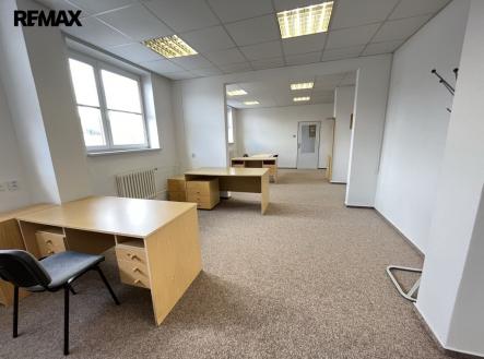 img-2379.jpeg | Pronájem - kanceláře, 40 m²