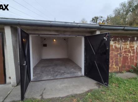 20251025-122623-001.jpg | Prodej - malý objekt/garáž