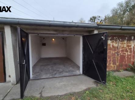 20251025-122623-001.jpg | Prodej - malý objekt/garáž