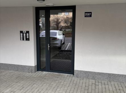 img-8048.jpeg | Pronájem bytu, 1+kk, 49 m²