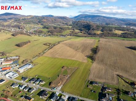 zubri-14.jpg | Prodej - pozemek pro bydlení, 1 032 m²