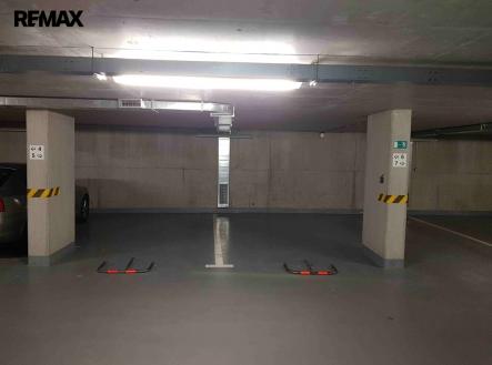 garaze-vodni-4.jpg | Pronájem - malý objekt/garáž