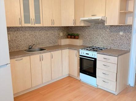 +420 604 191 744 I denisa.myslivcova@re-max.cz | Pronájem bytu, 3+1, 68 m²