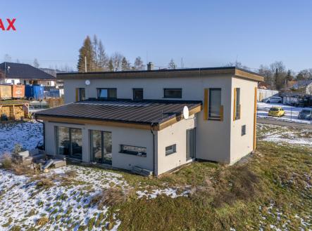 1.jpg | Prodej - dům/vila, 193 m²