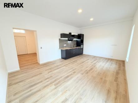 Pronájem bytu, 2+kk, 99 m² obrázek