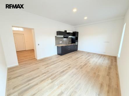 Pronájem bytu, 2+kk, 99 m² obrázek