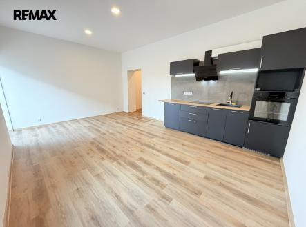 img-5767.jpeg | Pronájem bytu, 2+kk, 99 m²