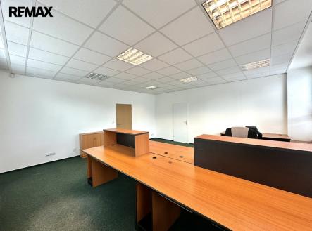 img-1215.jpeg | Pronájem - kanceláře, 46 m²