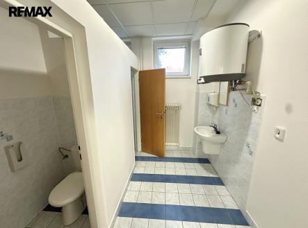 img-4507.jpeg | Pronájem - kanceláře, 31 m²