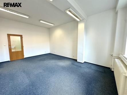 img-1231.jpeg | Pronájem - kanceláře, 44 m²