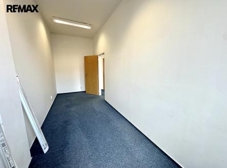 img-1229.jpeg | Pronájem - kanceláře, 44 m²
